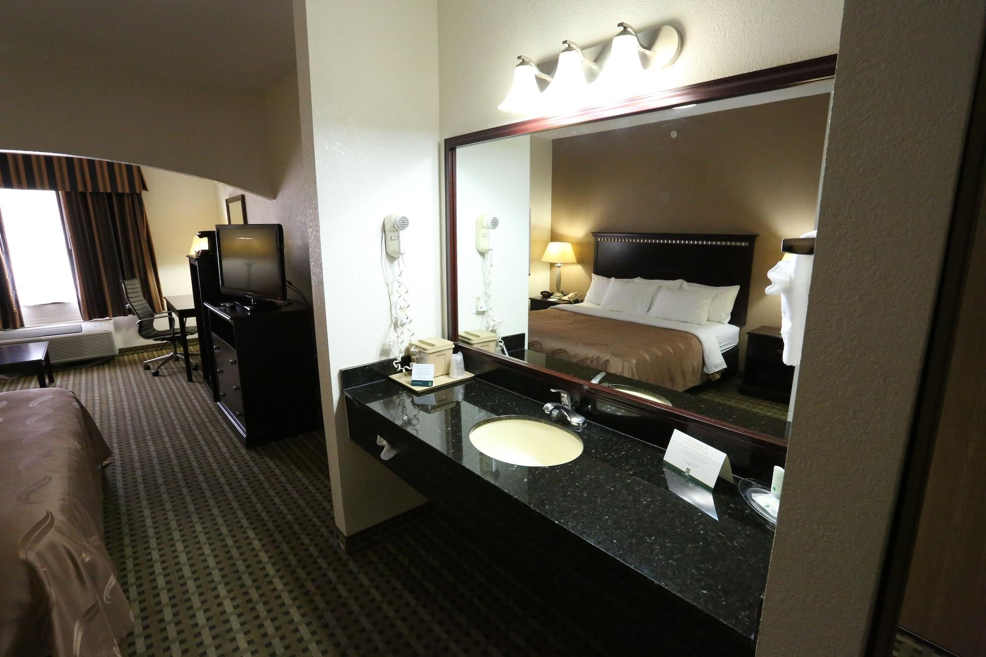 Quality Suites Burleson - Ft Worth Exteriér fotografie